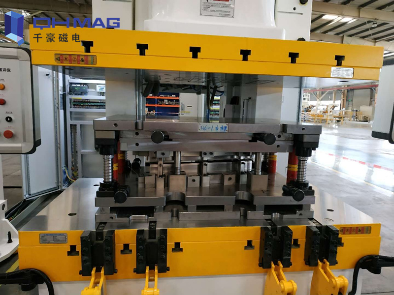 壓鑄機(jī)快速換模安全保護(hù)功能