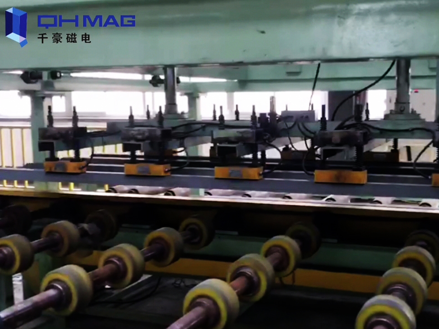 電永磁鐵應用于自動化生產(chǎn)線中的金屬波紋板加工