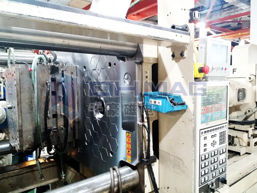 注塑機快速換模系統(tǒng)—節(jié)省時間和金錢才是王道！