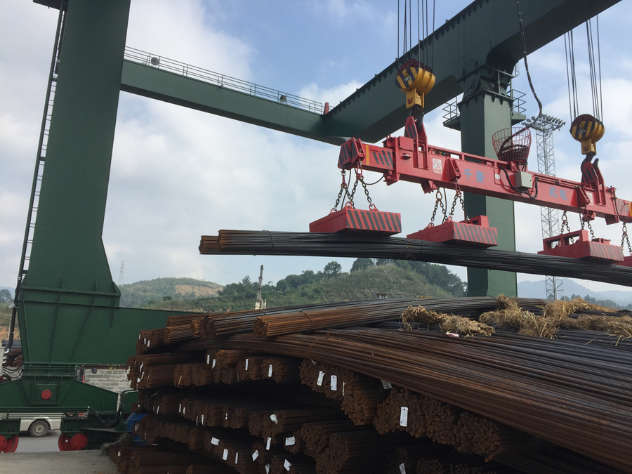 特殊型材的專業(yè)“搬運工”—特殊型材電永磁吊具