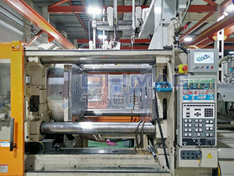 磁力模板,快速換模系統(tǒng),自動化電永磁吸盤,注塑機快速換模系統(tǒng),磁力工裝夾具