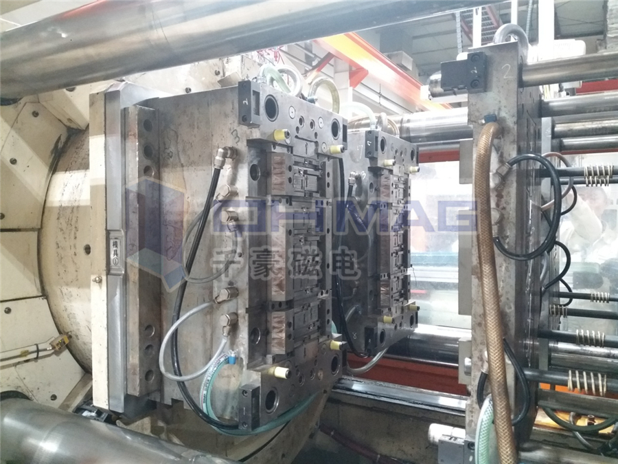 注塑機(jī)快速換模