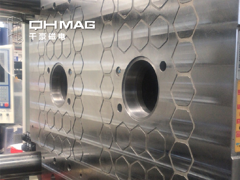 電永磁吸盤,注塑機(jī)快速換模,電永磁起重器