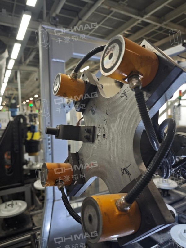 電永磁吸盤(pán),注塑機(jī)快速換模,電永磁起重器